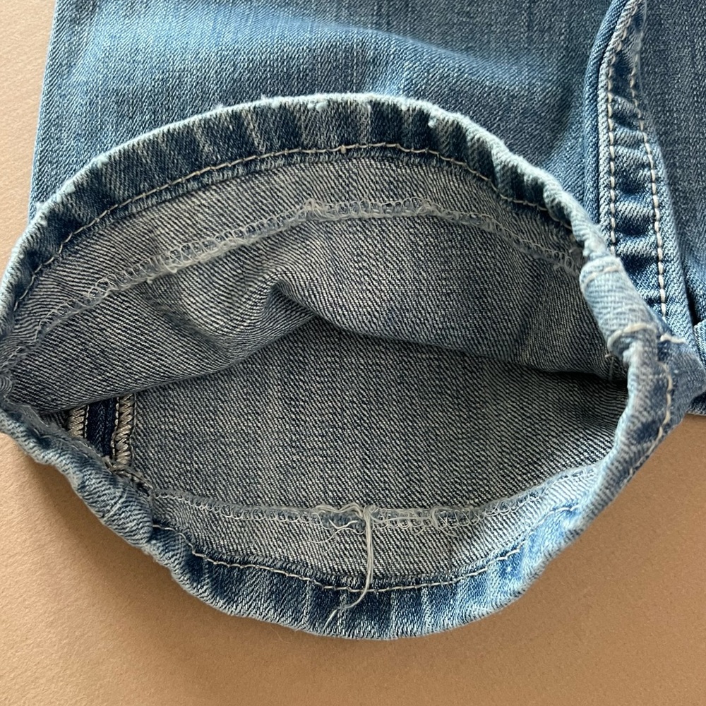 🏷️SOLD Miss Me Light Wash Bootcut Jeans - Picture 11 of 15